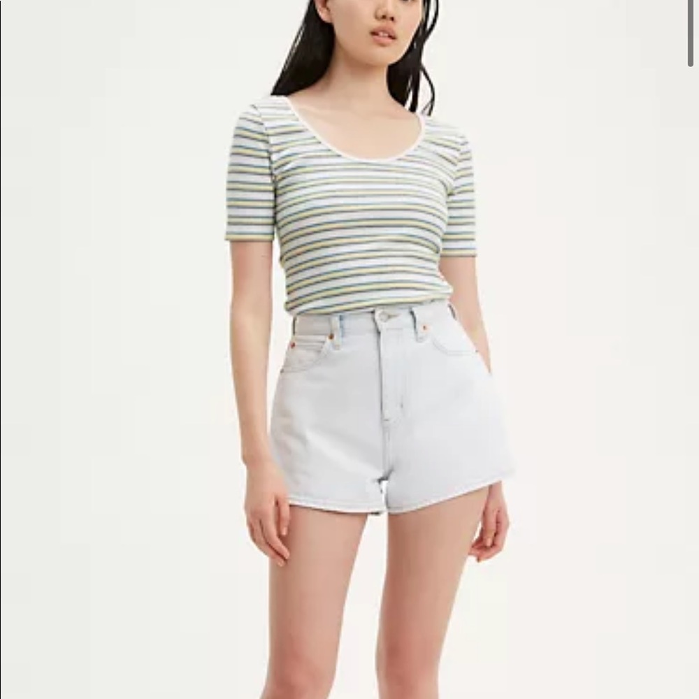 Levi’s wide leg mid length shorts